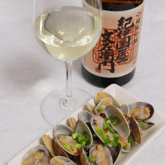 Nakano junmai ginjo Kinokuniya Bunzaemon sake 720ml bottle